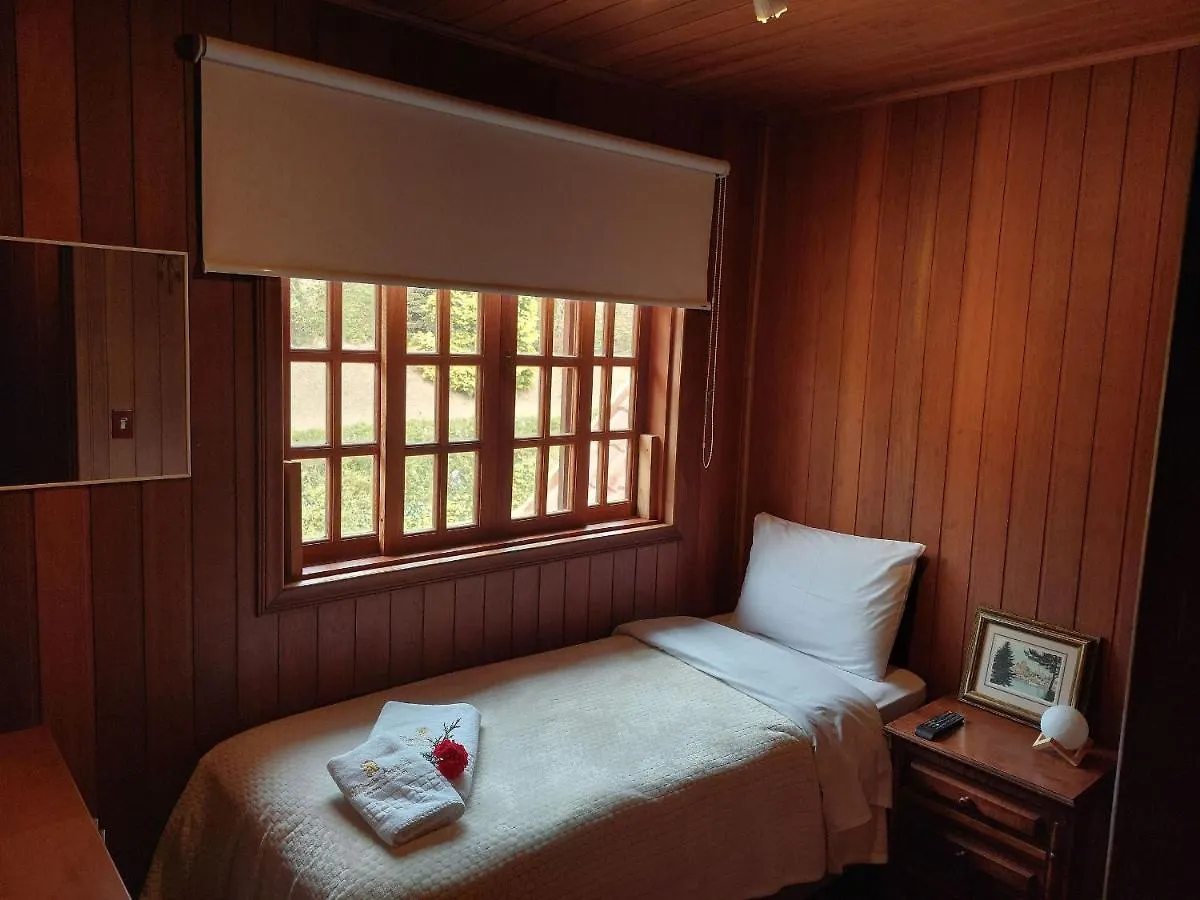 Mansao Austriaca Guesthouse Campos do Jordao 3*,
